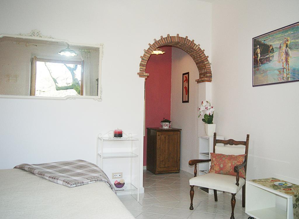 B&B La Casa Del Gelso 阿夸夫雷达 客房 照片